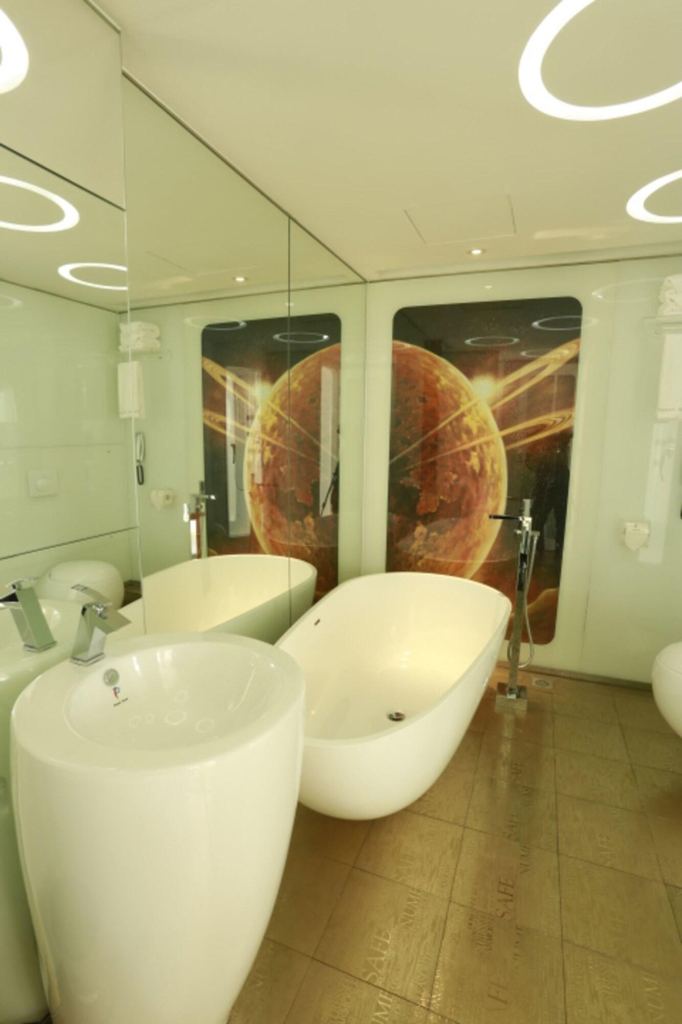 Guangzhou Planet Hotel מראה חיצוני תמונה